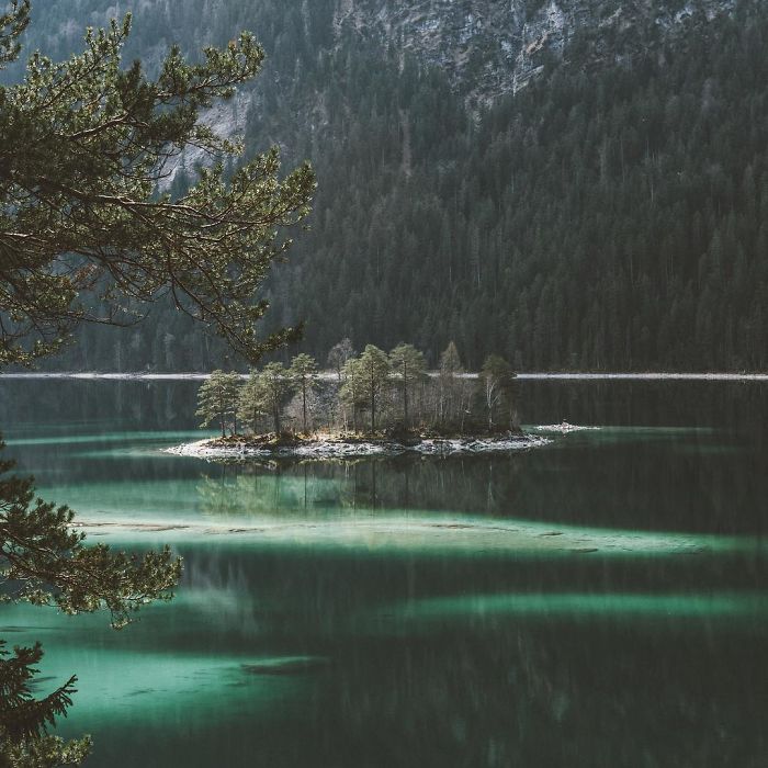 This 16-Year-Old’s Instagram Will Inspire You To Seek Bliss In Nature