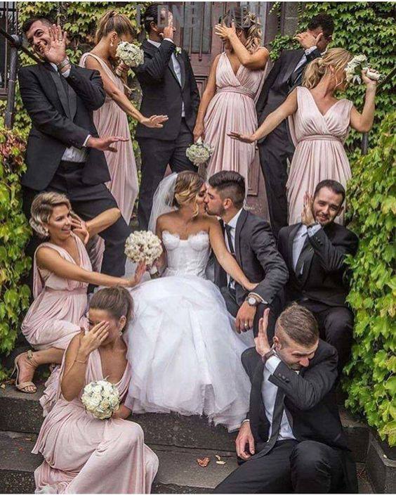The Craziest and Most Creative Wedding Photos Ever (41 Pics)