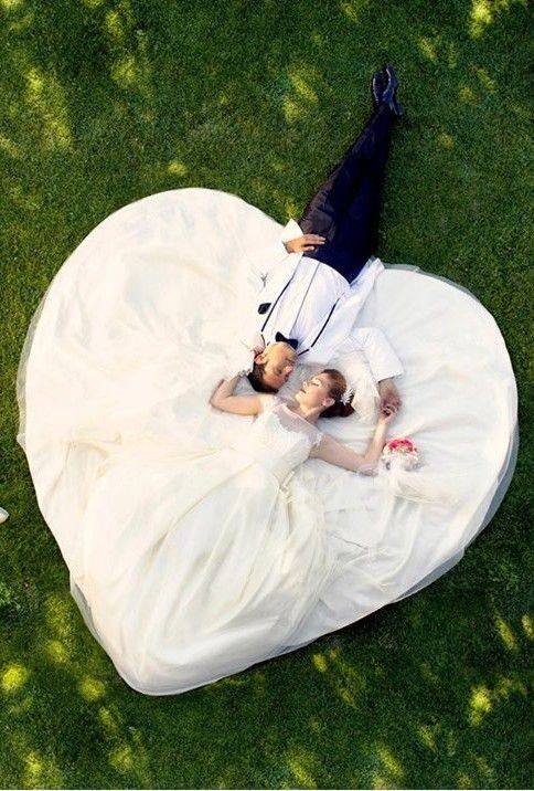 The Craziest and Most Creative Wedding Photos Ever (41 Pics)