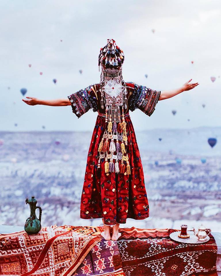 She sublimates the world with aerial dresses by Kristina Makeeva (20 Pics)