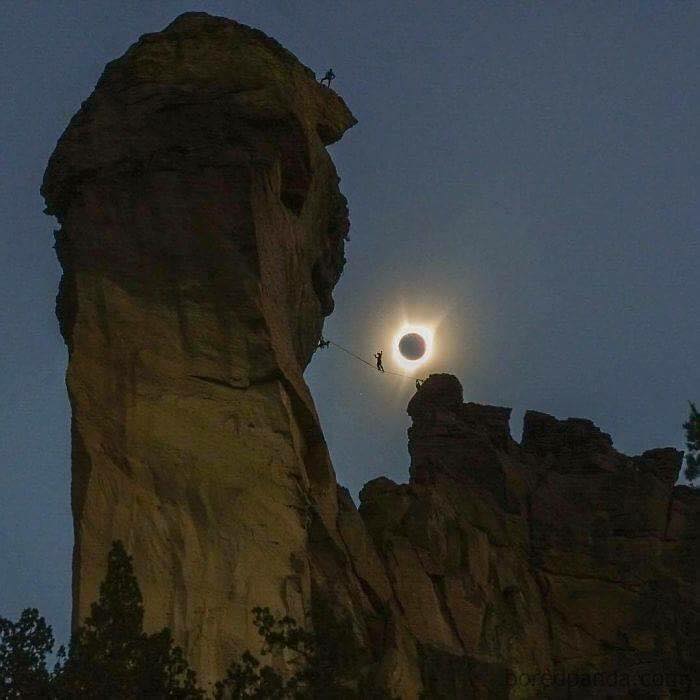 Best Photos Of The 2017 Solar Eclipse !! - (15 Pics)