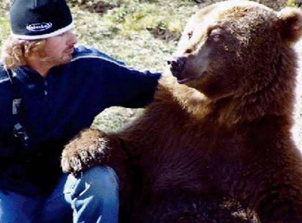 12 Most Incredible Friendships Between Animals And Human