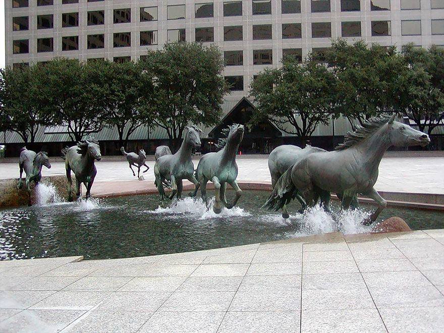 18 Most Creative Sculptures And Statues Around The World!