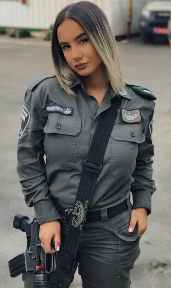 Most Gorgeous Female Armed Forces In The World! (60+ Pics)
