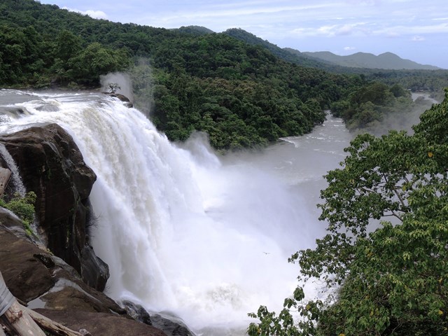 Top 5 Waterfalls Of Kerala | Weekend Getaways