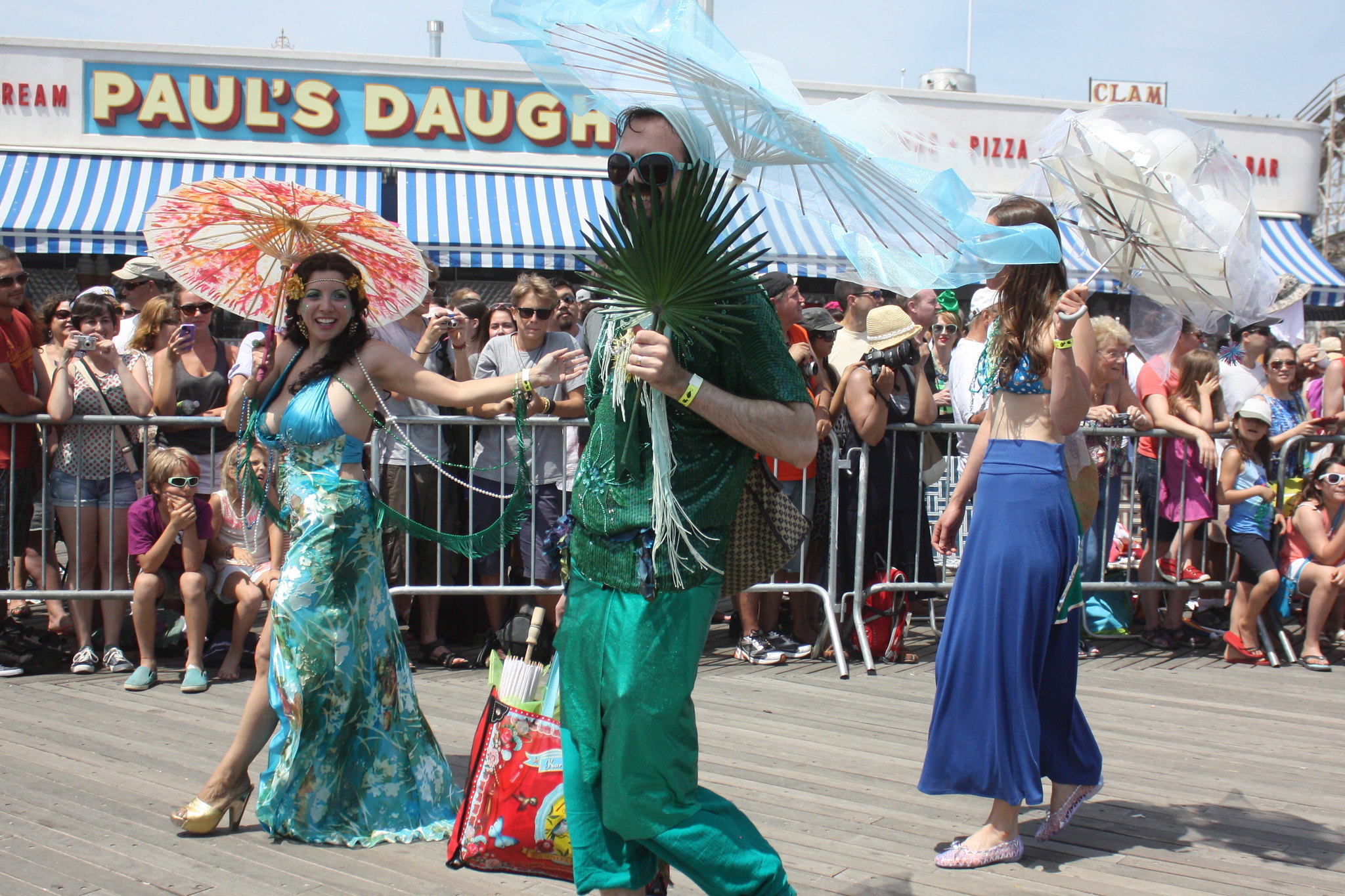 Coney Island Mermaid Parade (50 Pics)