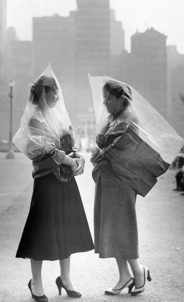 The photos of 1918 flu pandemic. So relatable in 2021! (15 Pics)