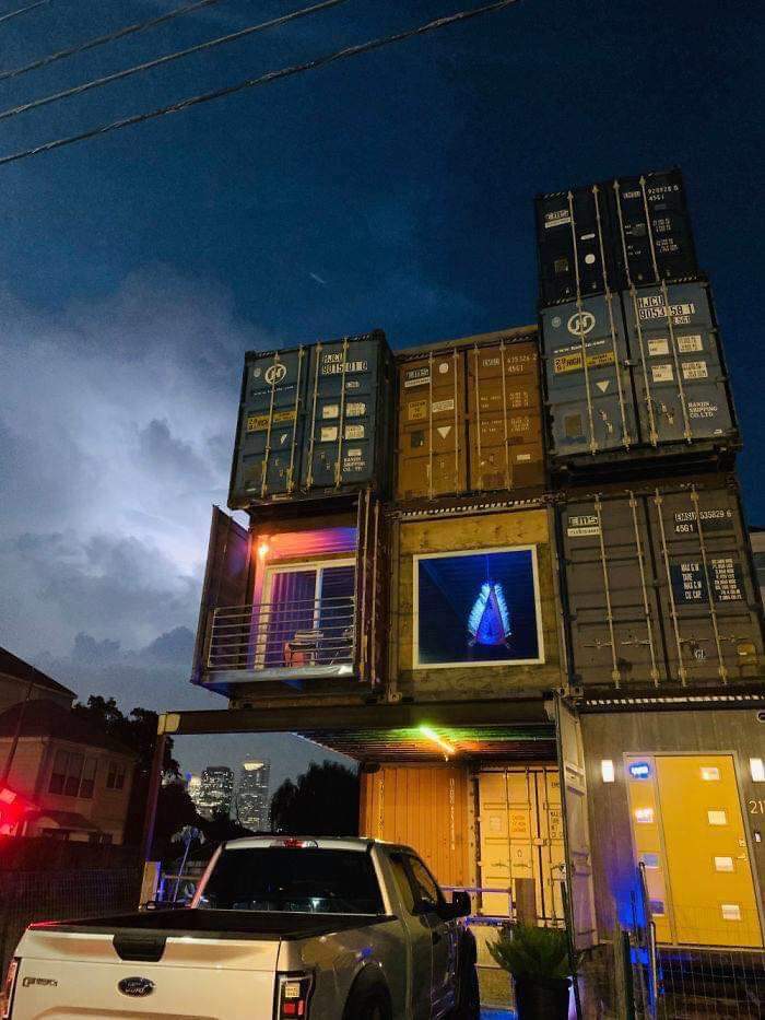 A Man Used 11 Containers To Build His House and It's Just Amazing!