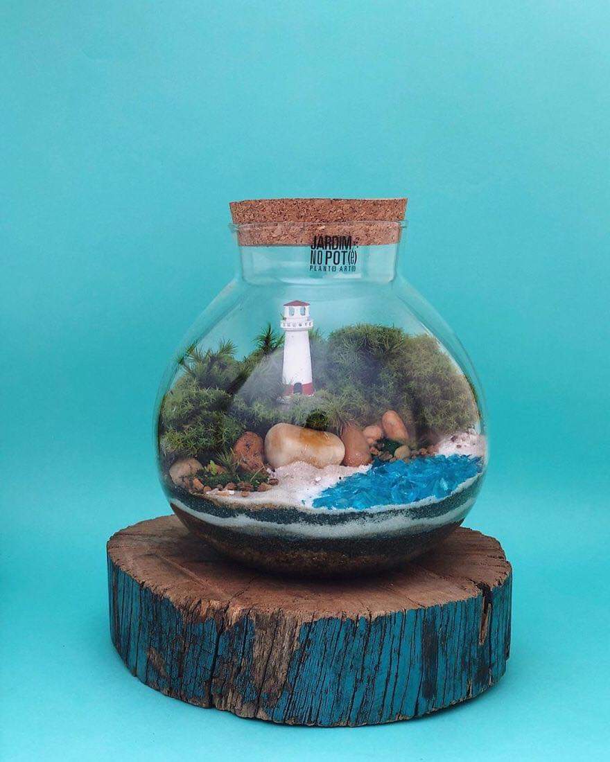 Micro Self-Sustainable Ecosystems In Glass Containers By Lina Cirilo & Laura Gonçales (30 Pics)