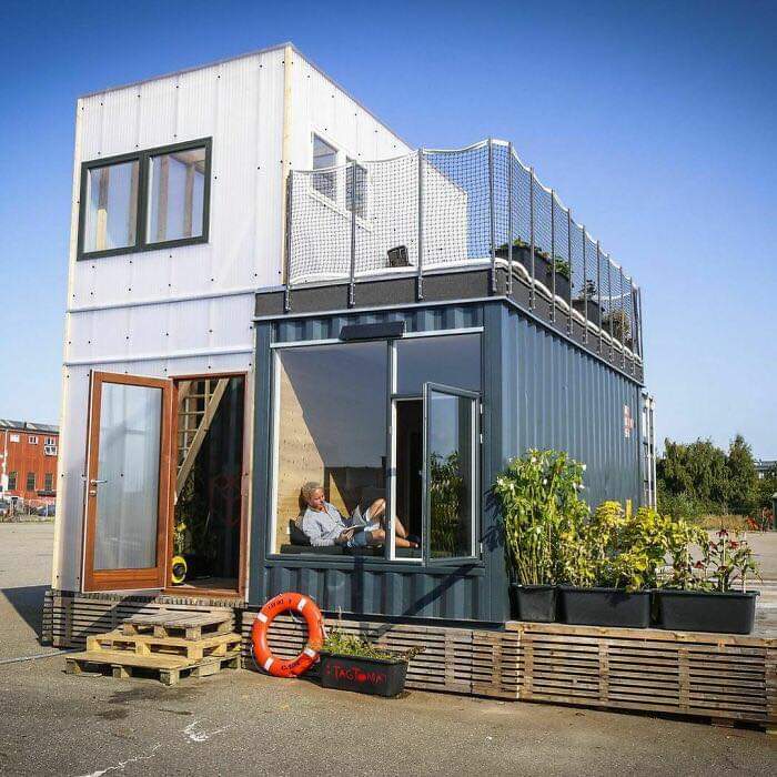 49 Times Shipping Containers Were Transformed Into Cozy Houses