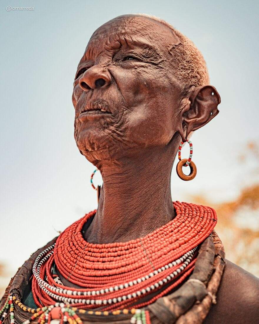 Omar Reda Photographed A Unique Kenyan Tribe To Show Their Indigenous Beauty (18 Pics)