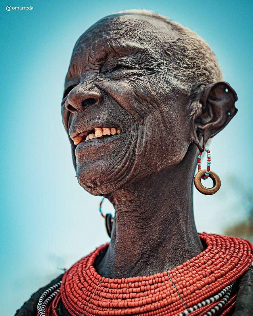Omar Reda Photographed A Unique Kenyan Tribe To Show Their Indigenous Beauty (18 Pics)