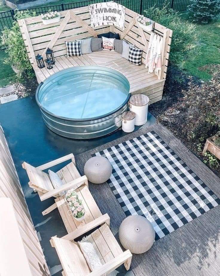 Small Pool Ideas For Summer (18 Pics)