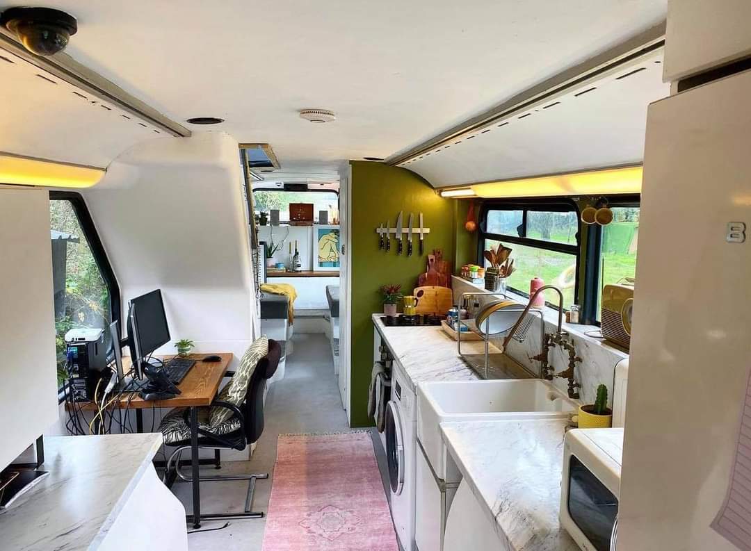 This couple are mortgage and rent-free after buying a £2,500 double decker bus and turning it into a stylish home (20 Pics)