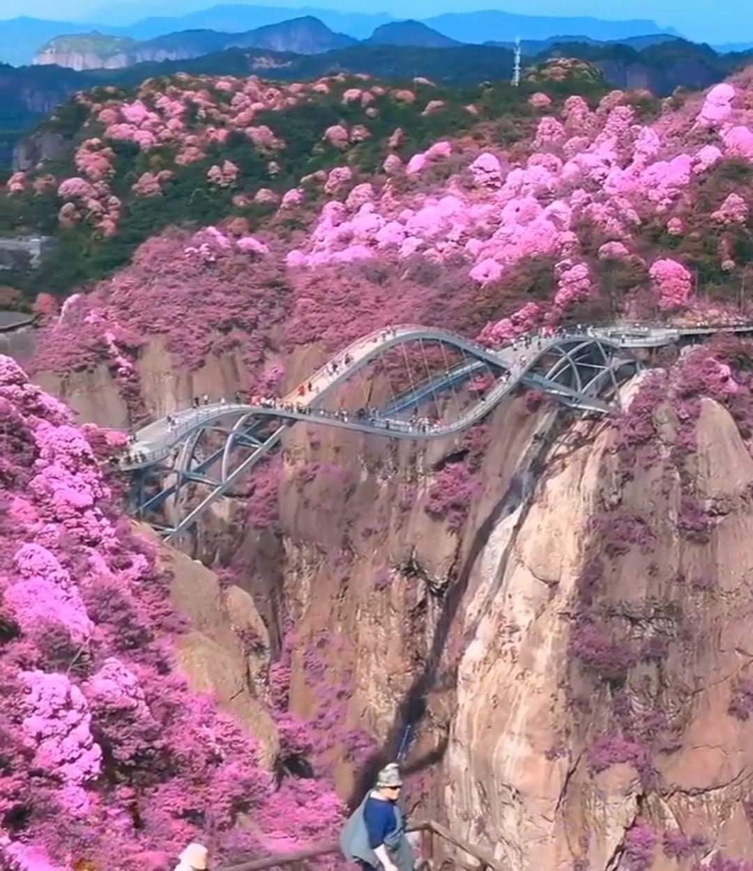 Beautiful ''Ruyi Bridge'', Shenxiaunju in Eastern China