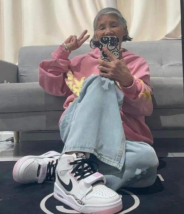 The coolest grandma I've ever seen on the internet!
