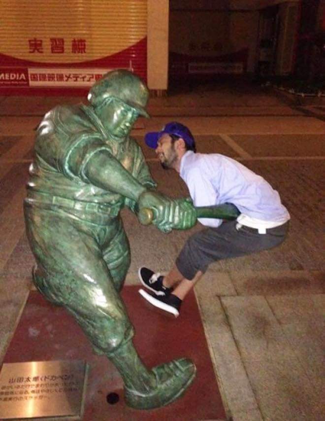 Statues Have Started To Attack People! (25 Pics)