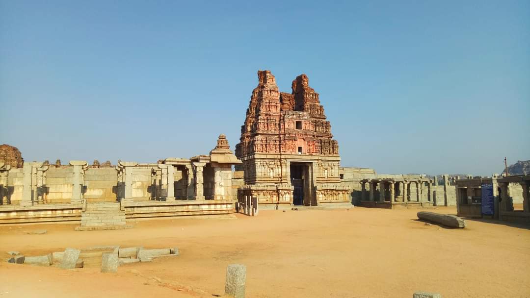 Hampi - The Vijaya Vittala Temple & Stone Chariot