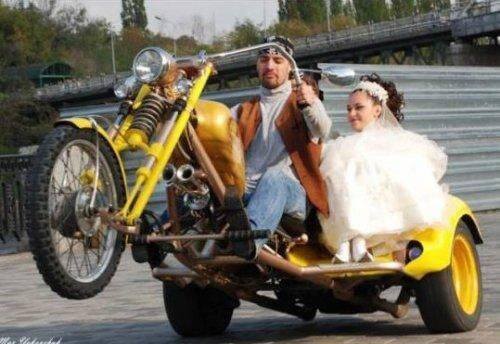 30+ Bizarre and Hilarious Wedding Pictures Of All Time
