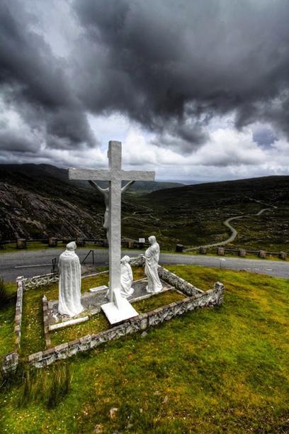 Journey through Incredible Ireland - (32 Photos)