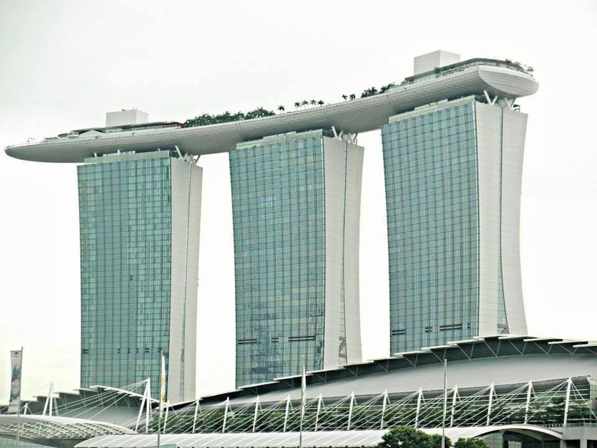 Marina Bay Sands Singapore (15 Pics)
