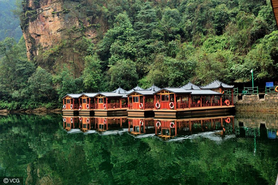 Amazing and Beautiful Zhangjiajie National Park in China