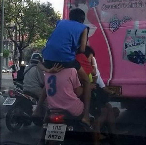 Only in ASIA...! (30 Pics)