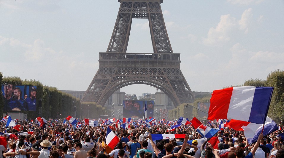 FIFA World Cup: France's World Cup celebrations (35 Pics)