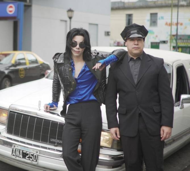 This Guy Spent More Than $28,000 To Become A Michael Jackson Doppelganger