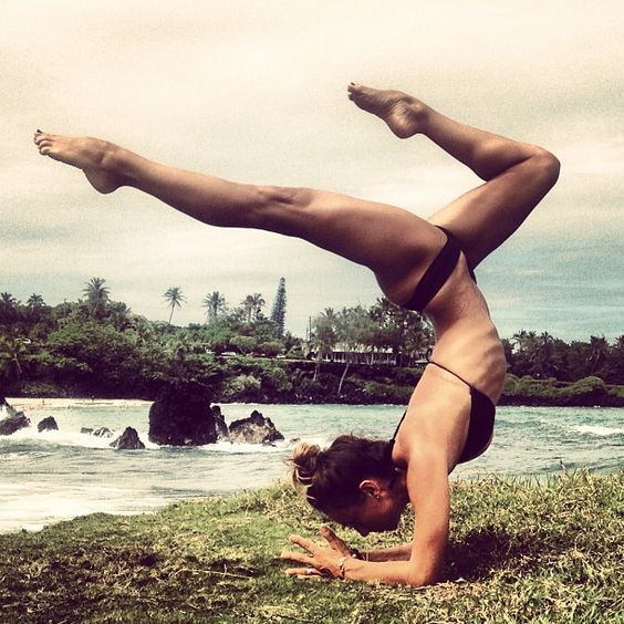 69 Flexible Ladies Showing Off Their 'YOGA' Skills