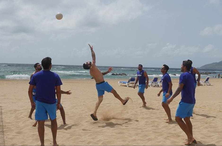 IN PICS: Indian cricket team playing beach volleyball in West Indies