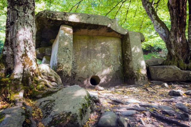 13 Mysterious Memorials Of The Past Which Still Boggle The Minds Of Scientists