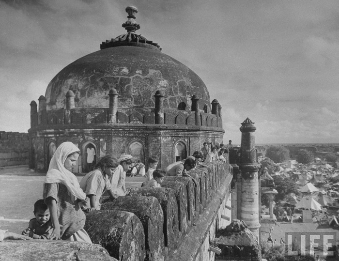 20 Photos Of Partition Of India And Pakistan That Are so powerful They'll Move You To Tears ( Set -2 )