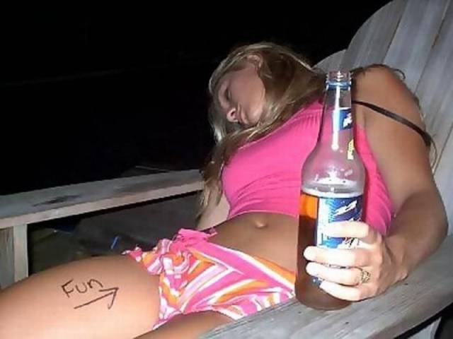Girls Never Stop Partying! (60 pics)