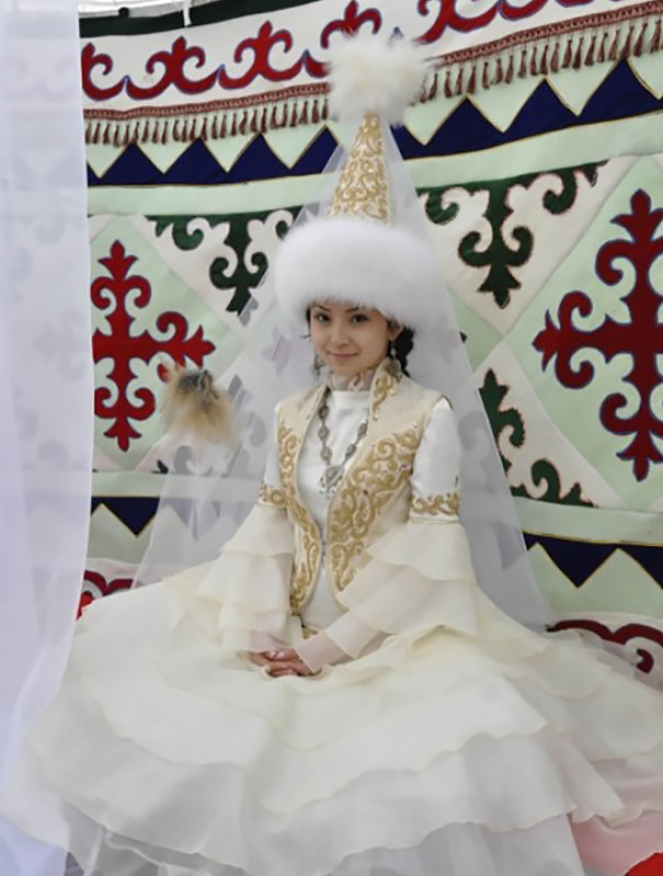 38 Most Amazing and Traditional Wedding Outfits From Around The World