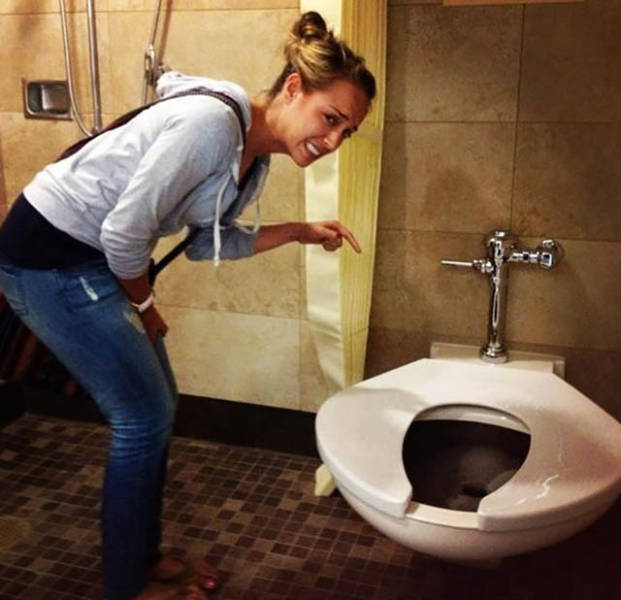 We Don’t Always Realize The Sh#t Toilets Must Have Seen (17 pics)