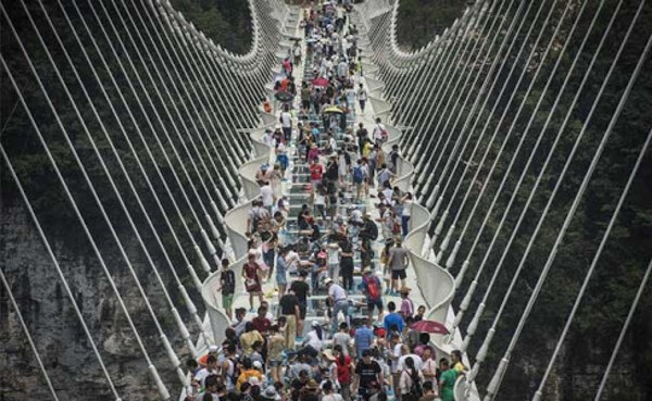 World’s Longest Glass-Bottomed Bridge Closes