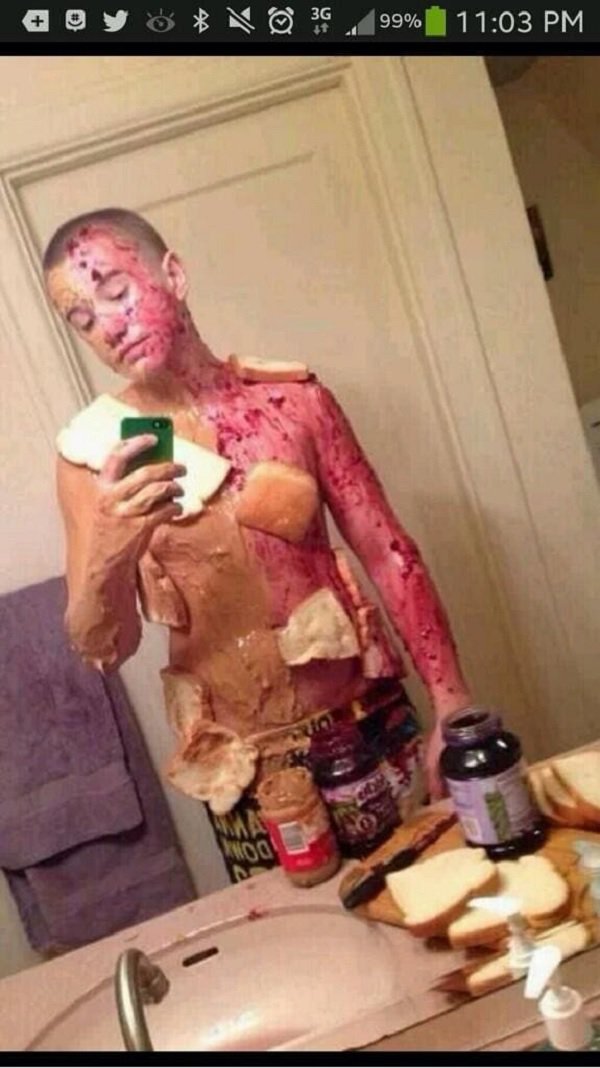 12 Most Ridiculous Selfies That Should Have Never Been Taken!